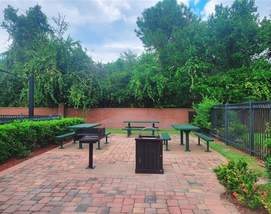 2921 Pine Oak Trail - Photo Thumbnail 31