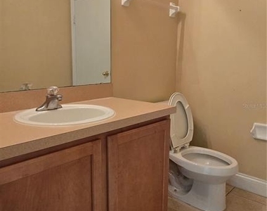 2921 Pine Oak Trail - Photo Thumbnail 13