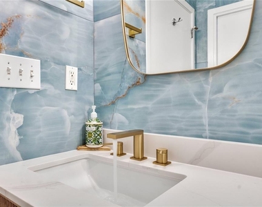 525 E Jackson Street - Photo Thumbnail 31