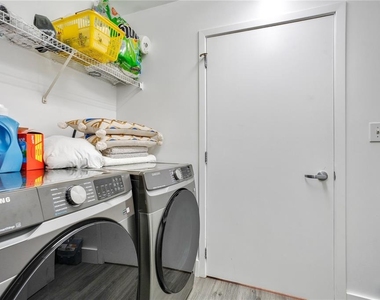 525 E Jackson Street - Photo Thumbnail 32