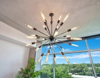 525 E Jackson Street - Photo Thumbnail 19