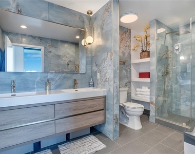 525 E Jackson Street - Photo Thumbnail 24