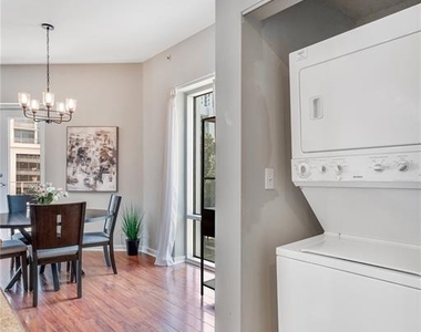 525 E Jackson Street - Photo Thumbnail 13
