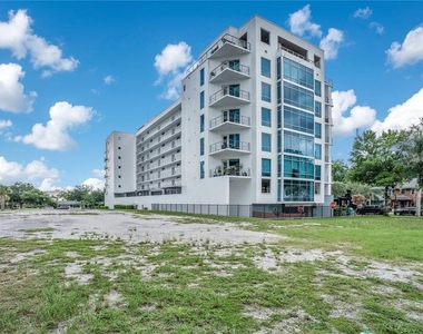 525 E Jackson Street - Photo Thumbnail 41