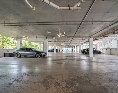 525 E Jackson Street - Photo Thumbnail 40