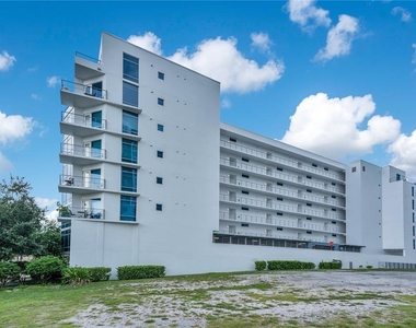 525 E Jackson Street - Photo Thumbnail 42