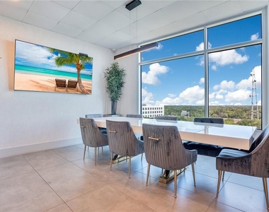 525 E Jackson Street - Photo Thumbnail 34