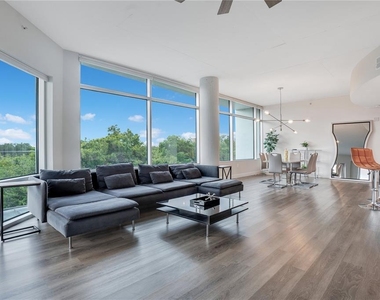 525 E Jackson Street - Photo Thumbnail 25