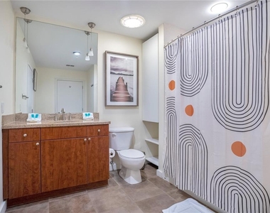 525 E Jackson Street - Photo Thumbnail 37
