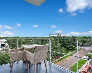 525 E Jackson Street - Photo Thumbnail 24