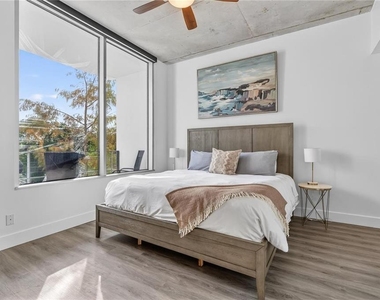 525 E Jackson Street - Photo Thumbnail 28