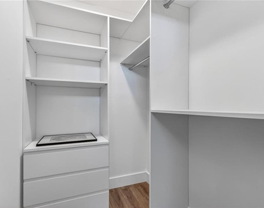 525 E Jackson Street - Photo Thumbnail 38