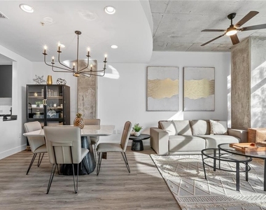 525 E Jackson Street - Photo Thumbnail 20