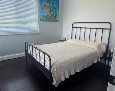 1180 Reserve Way - Photo Thumbnail 13
