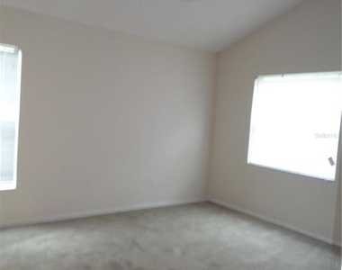 2125 River Park Boulevard - Photo Thumbnail 11