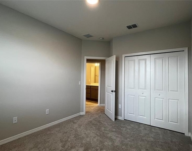 15769 Tollington Alley - Photo Thumbnail 18