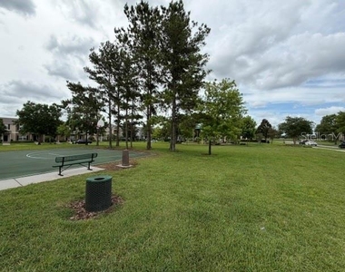 9118 Sabal Pine Way - Photo Thumbnail 23