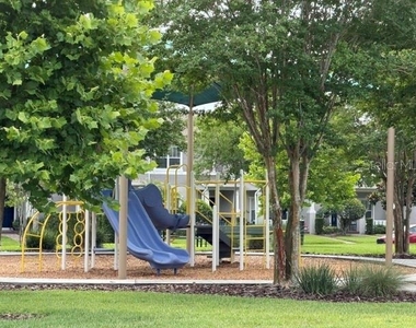 9118 Sabal Pine Way - Photo Thumbnail 24