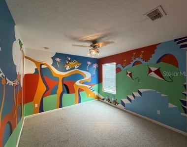 9118 Sabal Pine Way - Photo Thumbnail 8