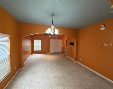9118 Sabal Pine Way - Photo Thumbnail 1