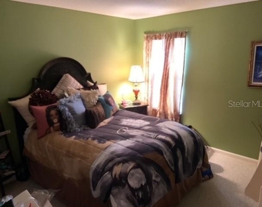 9118 Sabal Pine Way - Photo Thumbnail 7