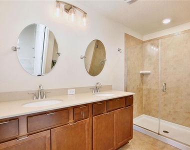 3924 Plainview Drive - Photo Thumbnail 13