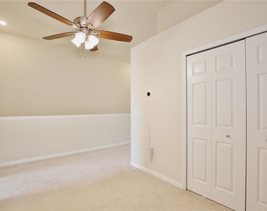 3924 Plainview Drive - Photo Thumbnail 10