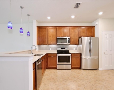 3924 Plainview Drive - Photo Thumbnail 4