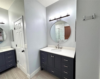 5004 Marbella Isle Drive - Photo Thumbnail 25