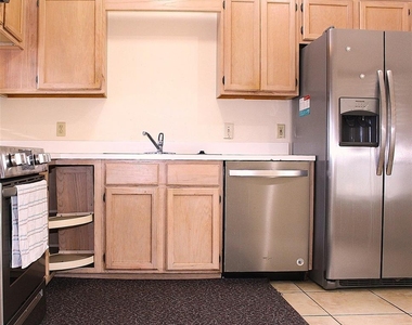 3036 Dellcrest Place - Photo Thumbnail 5