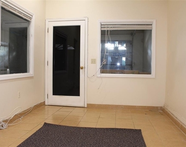 3036 Dellcrest Place - Photo Thumbnail 13