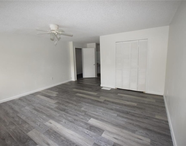 908 Sumter Street - Photo Thumbnail 18