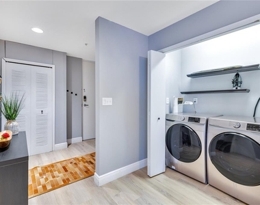 525 E Jackson Street - Photo Thumbnail 11
