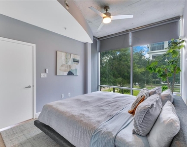 525 E Jackson Street - Photo Thumbnail 22