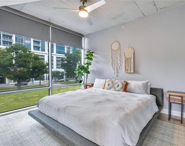 525 E Jackson Street - Photo Thumbnail 21