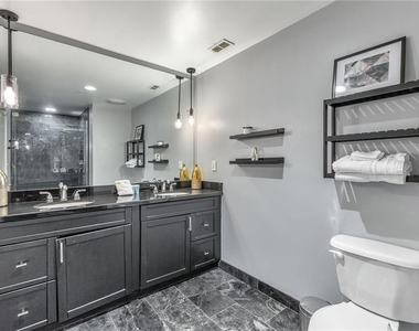 525 E Jackson Street - Photo Thumbnail 19