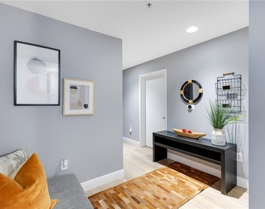 525 E Jackson Street - Photo Thumbnail 16