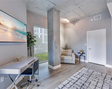 525 E Jackson Street - Photo Thumbnail 8