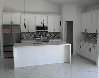 5124 Andris Street - Photo Thumbnail 1