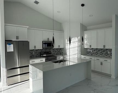 5124 Andris Street - Photo Thumbnail 2