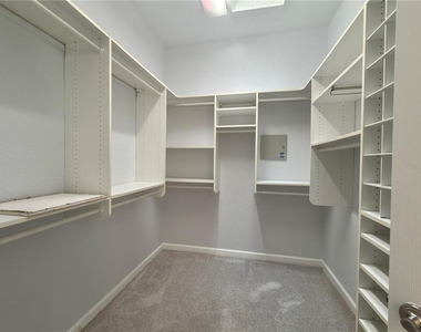 10341 Cypress Isle Court - Photo Thumbnail 24