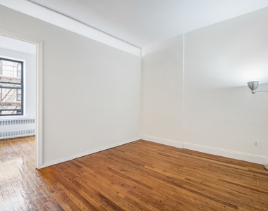 226 East 25th Street - Photo Thumbnail 1