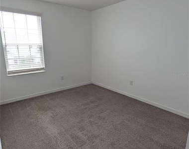 7046 Grand Elm Drive - Photo Thumbnail 12
