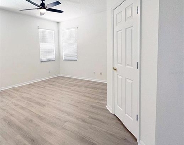 654 Kettering Road - Photo Thumbnail 6