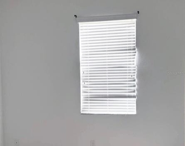 654 Kettering Road - Photo Thumbnail 9