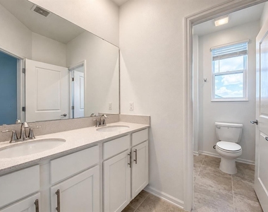 1432 Viscaya Cove Boulevard - Photo Thumbnail 19