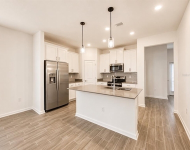 1432 Viscaya Cove Boulevard - Photo Thumbnail 6