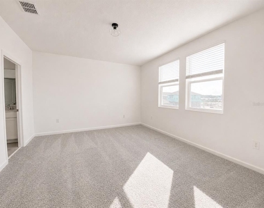 1432 Viscaya Cove Boulevard - Photo Thumbnail 14