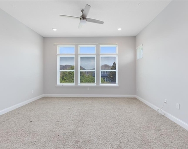 8673 Tavistock Lakes Boulevard - Photo Thumbnail 12