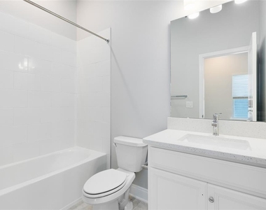 8673 Tavistock Lakes Boulevard - Photo Thumbnail 17